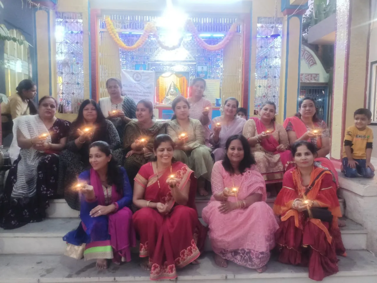 इन्टरनेशनल सिंधी समाज संगठन ने झूलेलाल भगवान को लगाया छप्पन भोग, दीपावली मिलन समारोह संपन्न