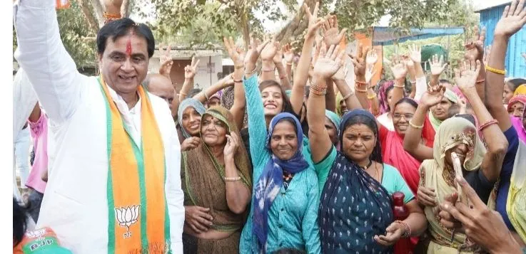 कनेरा घाटा क्षेत्र का बहुमुखी विकास भाजपा की देन, जनता ने ठाना है, क्षेत्र में कमल खिलाना है,कनेरा क्षेत्र में भाजपा प्रत्याशी कृपलानी को मिल रहा है भारी जनसमर्थन कनेरा घाटा क्षेत्र का बहुमुखी विकास भाजपा की देन, जनता ने ठाना है, क्षेत्र में कमल खिलाना है,कनेरा क्षेत्र में भाजपा प्रत्याशी कृपलानी को मिल रहा है भारी जनसमर्थन