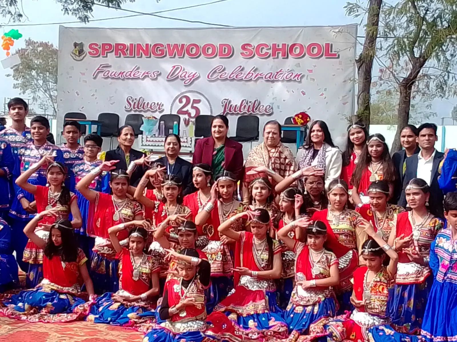 स्प्रिंगवुड स्कूल नीमच में मनाया गया स्थापना दिवस- Good News no.1