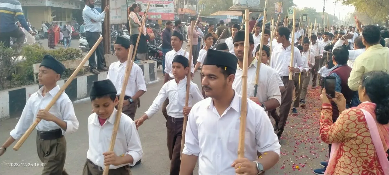 child volunteers : हजारों बाल स्वयंसेवको ने सैनिकों की तरह जोश और उत्साह के साथ मिलाए कदम से ताल, Good News 1