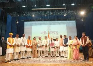 ministers took oath : मंत्रियों ने ली शपथ, शिवराज सरकार के 6 मंत्रियों को जगह, सिंधिया के 3 समर्थक को भी जगह; ​​​​​​​विजयवर्गीय, प्रहलाद समेत 18 कैबिनेट मंत्री, Congrats
