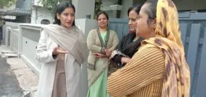 City Streets शहर की सड़कों City Streets शहर की सड़कों