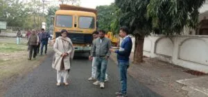 City Streets शहर की सड़कों City Streets शहर की सड़कों