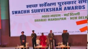 Indore इंदौर लगातार सातवीं बार सबसे स्वच्छ शहर के रूप में सम्मानित, Honored No 1