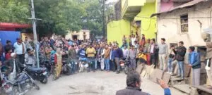 Sawan सावन में विकसित भारत संकल्प यात्रा में ग्रामीणों से सांसद श्री गुप्ता ने किया संवाद Good News 1 ! 1 Sawan सावन में विकसित भारत संकल्प यात्रा में ग्रामीणों से सांसद श्री गुप्ता ने किया संवाद Good News 1 !