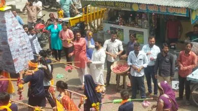 कल्याण कमलमय समर्थक समिति ने किया कांवड़ यात्रा का पुष्प वर्षा कर स्वागत Good News No 1