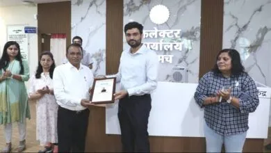 कुकडेश्वर के सीएमओं श्री परमार बेस्ट एम्पलाई आफ दी मंथ के पुरस्कार से सम्मानित कुकडेश्वर के सीएमओं श्री परमार बेस्ट एम्पलाई आफ दी मंथ के पुरस्कार से सम्मानित