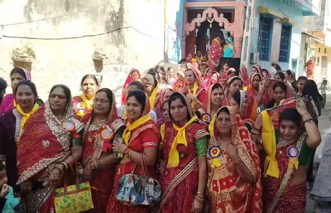 भगवान श्री विश्वकर्मा जी के जयंती पर नीमच सिटी से निकला चल समारोह, महिला-पुरूष व बच्चों ने उत्साह के साथ लिया भाग भगवान श्री विश्वकर्मा जी के जयंती पर नीमच सिटी से निकला चल समारोह, महिला-पुरूष व बच्चों ने उत्साह के साथ लिया भाग