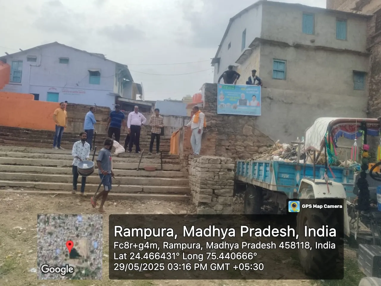 जल गंगा संवर्धन अभियान: जाम सागर छोटा तालाब की सफाई कर स्वच्छता का दिया संदेश जल गंगा संवर्धन अभियान: जाम सागर छोटा तालाब की सफाई कर स्वच्छता का दिया संदेश