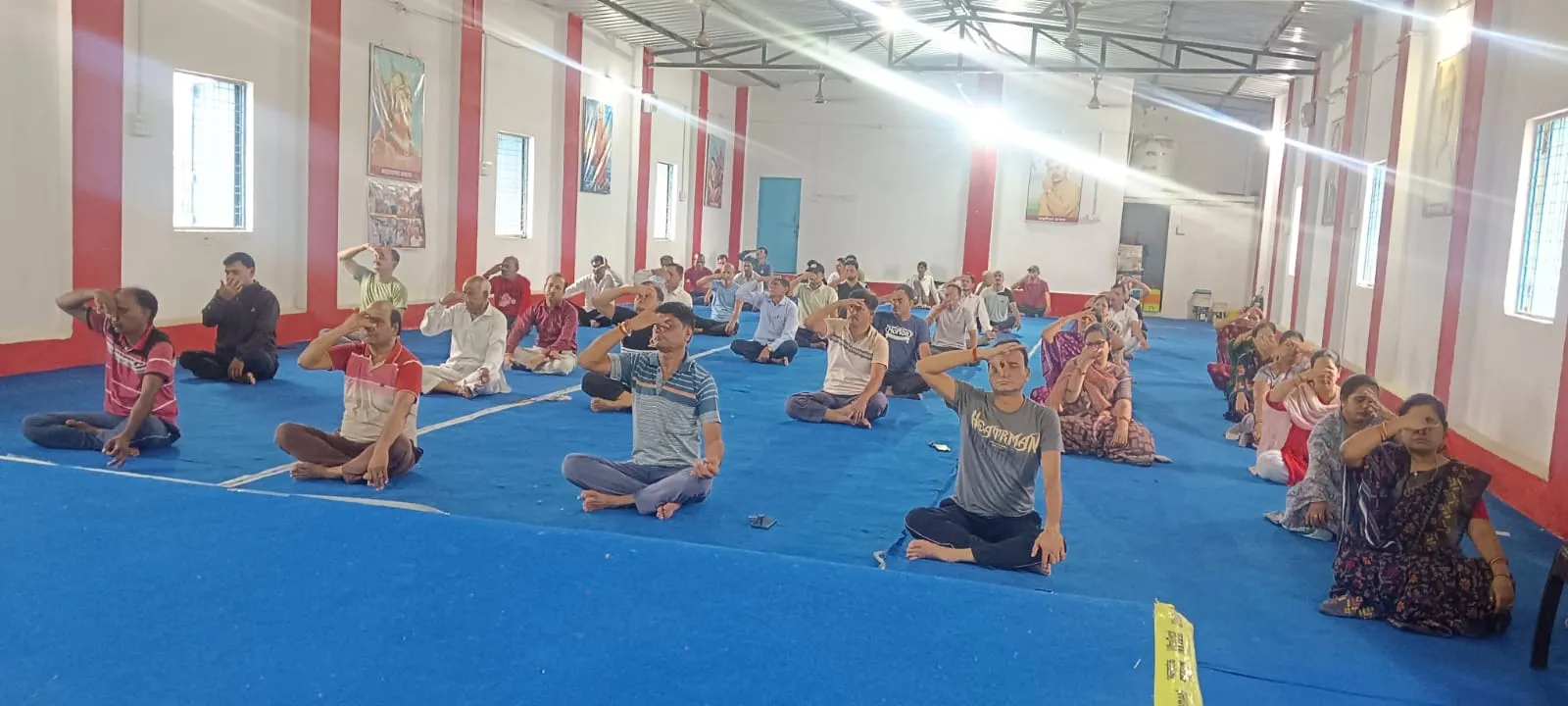 अंतर्राष्ट्रीय योग दिवस के अवसर पर हुआ सामूहिक योग योग अभ्यास का आयोजन