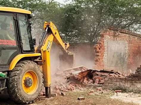 कलेक्टर हिमांशु चंद्र ने स्कूल शिक्षा विभाग को लेकर आदेश जारी जर्जर स्कूल सहित अन्य भवन होंगे जमीदोज कलेक्टर हिमांशु चंद्र ने स्कूल शिक्षा विभाग को लेकर आदेश जारी जर्जर स्कूल सहित अन्य भवन होंगे जमीदोज