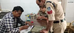 चोरों का पीछा कर रहे सिक्युरिटी सुपरवाइजर की ट्रेन हादसे में मौत