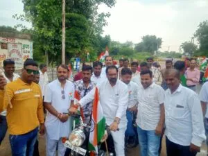 रामपुरा मे राष्ट्र भक्तो ने निकाली भव्‍य तिरंगा यात्रा विधायक, मारू ने हाथो मे तिरंगा थाम दिया जागरूकता का सन्देश