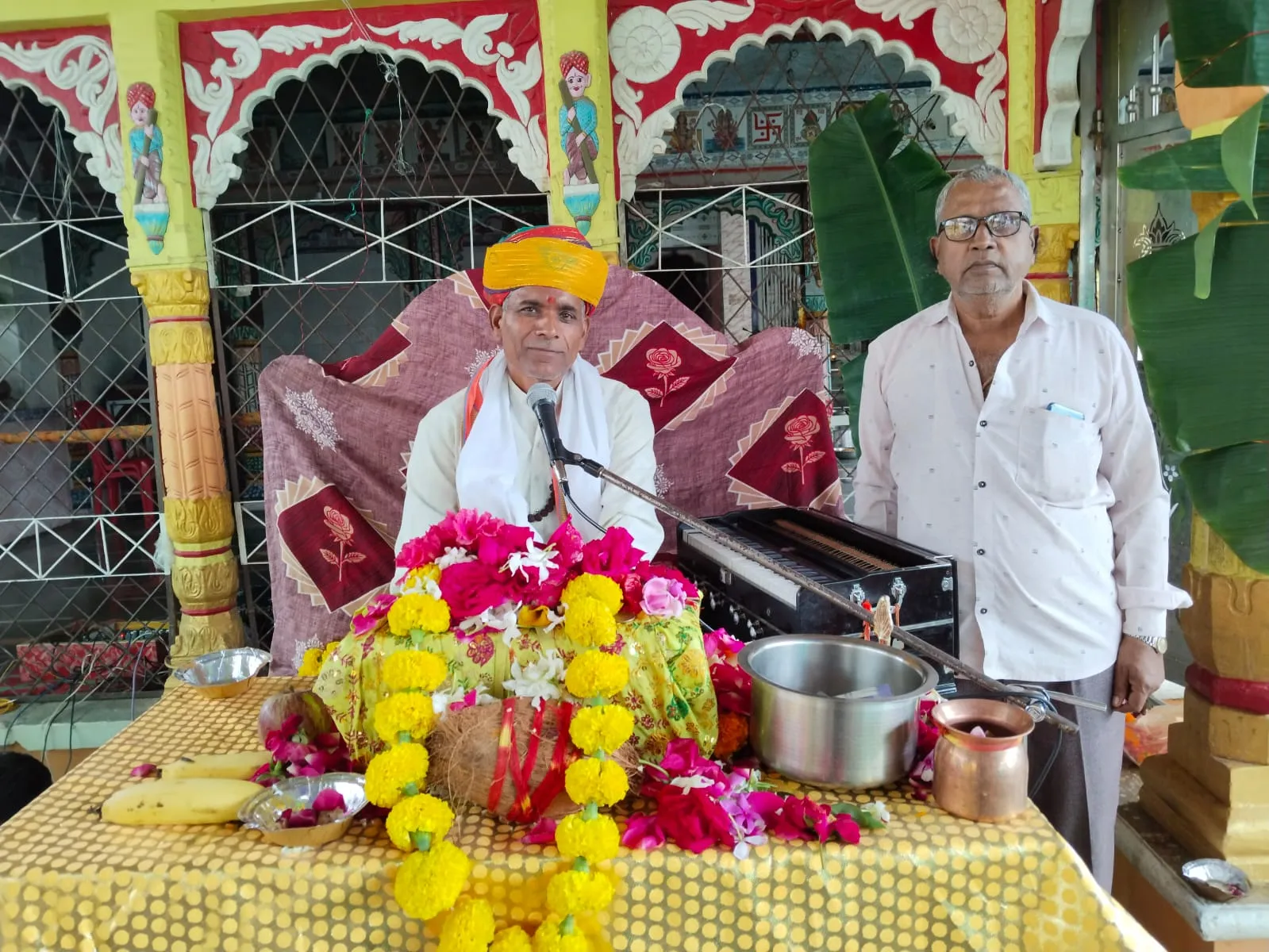 अरनोद: चकुन्डा में चल रही श्रीमद्भागवत कथा, बड़ी संख्या में भक्त सुन रहे कथा अरनोद: चकुन्डा में चल रही श्रीमद्भागवत कथा, बड़ी संख्या में भक्त सुन रहे कथा