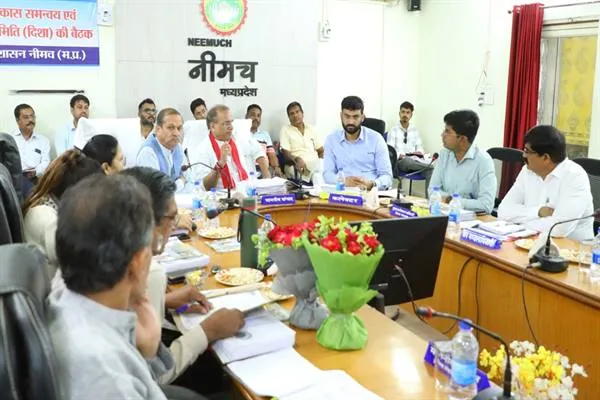 स्वसहायता समूहों के माध्यम से नीमच जिले में 11 हजार लखपति दीदीयॉं बनी है- श्री सुधीर गुप्ता स्वसहायता समूहों के माध्यम से नीमच जिले में 11 हजार लखपति दीदीयॉं बनी है- श्री सुधीर गुप्ता