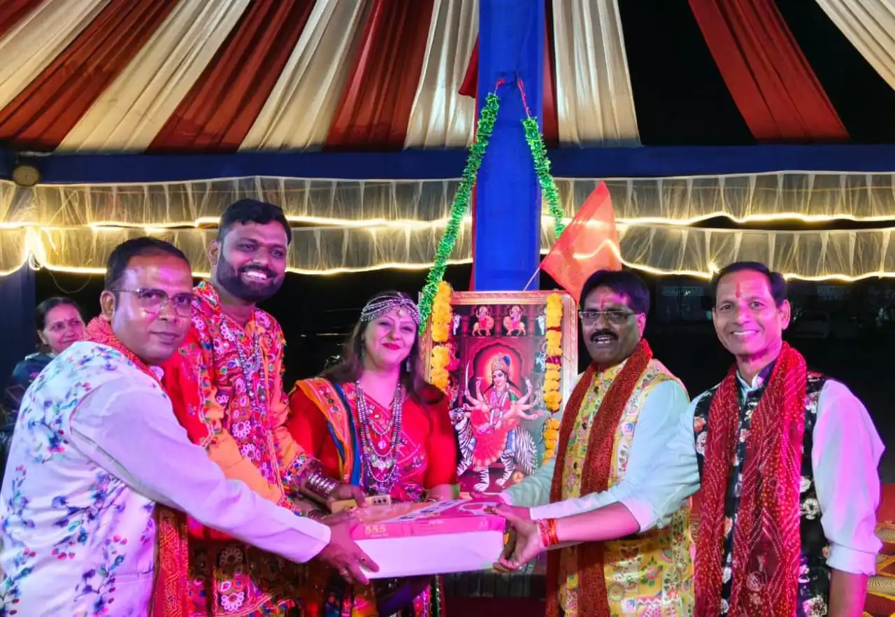 भारत विकास परिषद सुभाष शाखा नीमच का गरबा उत्सव एवं वृक्षारोपण कार्यक्रम हर्षोल्लासपूर्वक संपन्न