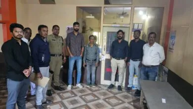 इलीगल प्रेक्टिस करने वाले निजी चिकित्सालय पर स्वास्थ्य विभाग की टीम ने की कार्यवाही इलीगल प्रेक्टिस करने वाले निजी चिकित्सालय पर स्वास्थ्य विभाग की टीम ने की कार्यवाही