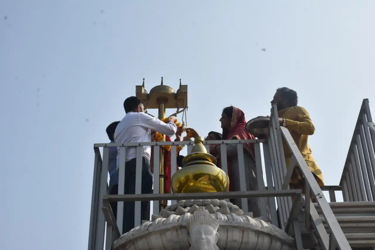 नीमच में श्री राणी सती दादी धाम का तृतीय वार्षिकोत्सव का भक्तिमय माहौल, धानुका परिवार ने चढ़ाई ध्वजा