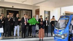 नेशनल लोक अदालत के व्यापक प्रचार-प्रसार हेतु प्रचार वाहनों को प्रधान जिला न्यायाधीश श्री राजपूत ने हरी झंडी दिखाकर रवाना किया 1 नेशनल लोक अदालत के व्यापक प्रचार-प्रसार हेतु प्रचार वाहनों को प्रधान जिला न्यायाधीश श्री राजपूत ने हरी झंडी दिखाकर रवाना किया