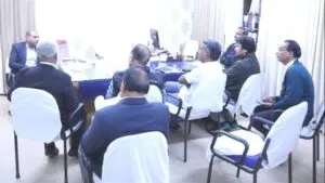 मतदाता सूची प्रारूप प्रकाशन दावे आंपत्तिया प्राप्‍त करने के संबंध मे राजनैतिक दलों के प्रतिनिधियों के साथ बैठक सम्‍पन्‍न