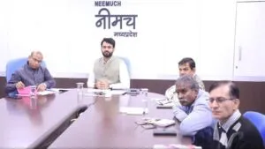 प्रमुख सचिव राजस्व श्री पोरवाल ने की वी.सी.के माध्यम से विभागीय समीक्षा पी.एम.किसान सम्मान निधि के सभी हितग्राहियों के आधार सीडिंग का कार्य पूर्ण करने के दिए निर्देश 1 प्रमुख सचिव राजस्व श्री पोरवाल ने की वी.सी.के माध्यम से विभागीय समीक्षा पी.एम.किसान सम्मान निधि के सभी हितग्राहियों के आधार सीडिंग का कार्य पूर्ण करने के दिए निर्देश