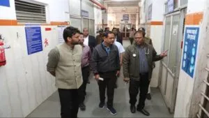 शिशु बाह्य रोगी ओ.पी.डी. में बेहतर क्यू मेनेजमेंट करें- श्री चंद्रा मरीजों के सहयोगियों के बैठने की अच्छी व्यवस्था की जाए-कलेक्टर 1 शिशु बाह्य रोगी ओ.पी.डी. में बेहतर क्यू मेनेजमेंट करें- श्री चंद्रा मरीजों के सहयोगियों के बैठने की अच्छी व्यवस्था की जाए-कलेक्टर