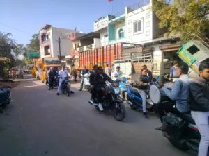 अखंड ज्योति कलश यात्रा का नगर में हुआ मंगल प्रवेश नगर वासियों ने पुष्प वर्षा कर किया स्वागत