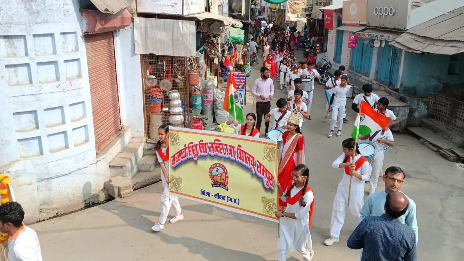 नगर के सरस्वती शिशु मंदिर का निकला विशाल पथ संचलन