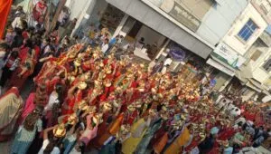 विराट हिंदू सम्मेलन से पूर्व नगर में निकली भव्य कलश यात्रा 3 विराट हिंदू सम्मेलन से पूर्व नगर में निकली भव्य कलश यात्रा