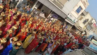 विराट हिंदू सम्मेलन से पूर्व नगर में निकली भव्य कलश यात्रा