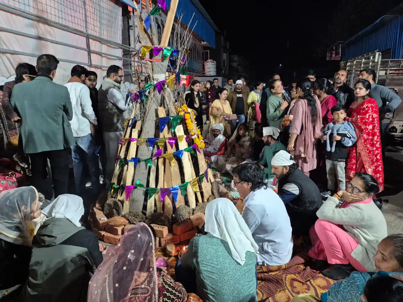 पंजाबी समाज भानपुरा ने उत्साह से मनाया लोहड़ी पर्व