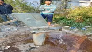 जल सुनवाई से नयागांव में तत्‍काल सुधारा हेण्‍डपम्‍प न.प.ने की हेण्‍ड पम्‍प की मरम्‍मत
