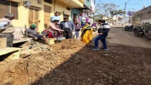 न.पा.नीमच में हुई जल सुनवाई - ऑफिस में सुनी समस्या,मौके पर जाकर करवाया निराकरण सात आवेदकों की समस्या का हुआ निराकरण