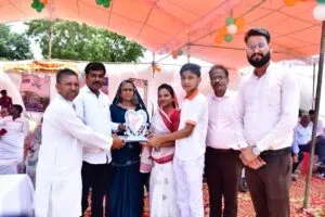 विकास कार्यों से बनाई पहचान, महिला दिवस पर सम्मानित हुईं पार्षद संतोषी बाई बड़ोलिया