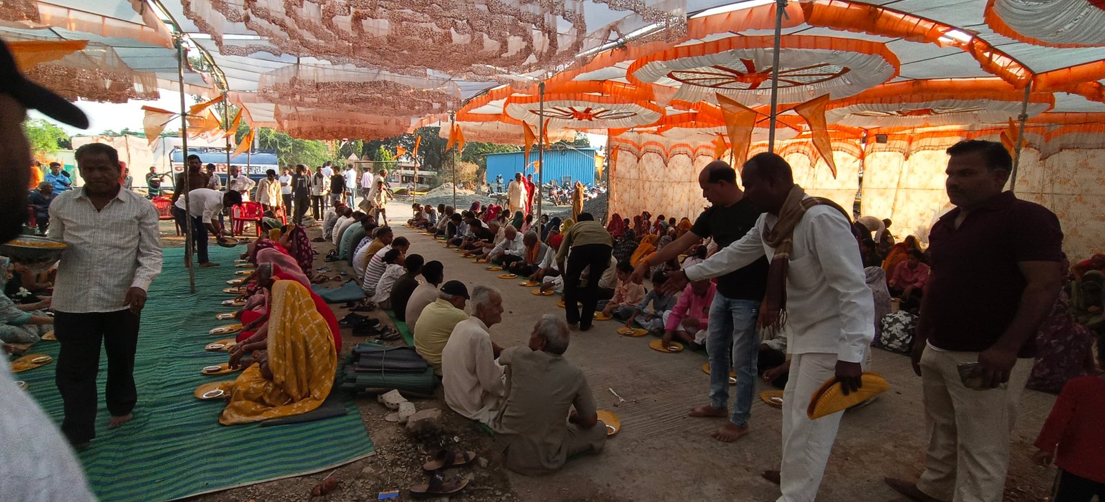 रामपुरा में हनुमान जयंती पर भव्य धार्मिक आयोजन, शिव परिवार की प्राण प्रतिष्ठा संपन्न अरे का हुआ आयोजन विशाल भंडारे का हुआ आयोजन