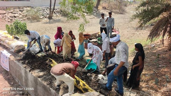 जल गंगा संवर्धनअभियान’- बरखेड़ा कामलिया में श्रमदान से हुई खाल की सफाई