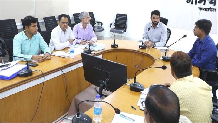 जिले में इस साल संतरा फलोद्यान का रकबा 1500 हेक्‍टेयर बढ़ाए-श्री चंद्रा